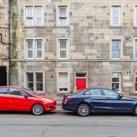 The Plywood Flat, Modern Style In A Traditional Tenement Edimburgo Exterior foto
